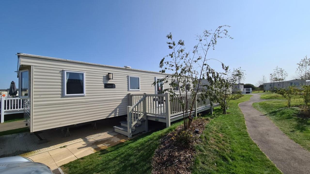 Luxury 2019 8 Berth Caravan With Hot Tub @ Tattershall Lakes Eksteriør bilde